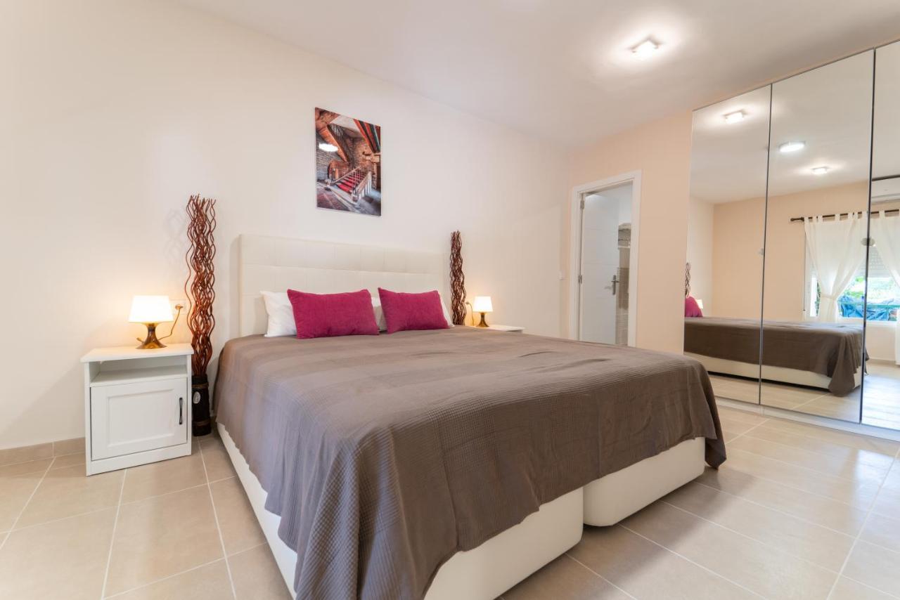 Casadelmar Marbella 23 Apartamentos Vacacionales Ngoại thất bức ảnh